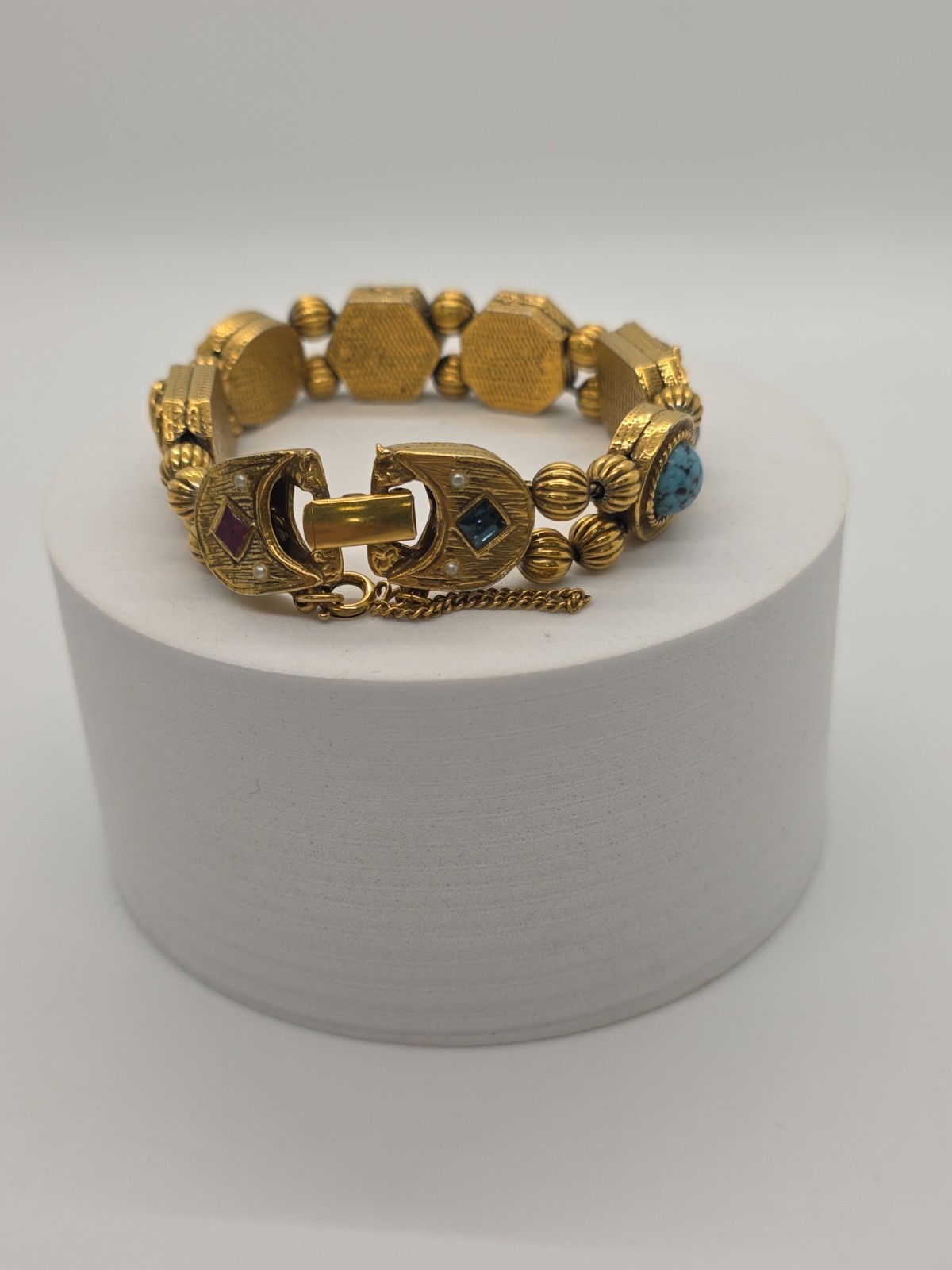 Vtg Lot Goldette Gold Tone Victorian Revival Two 8″ Bracelets & Clip-on Earrings