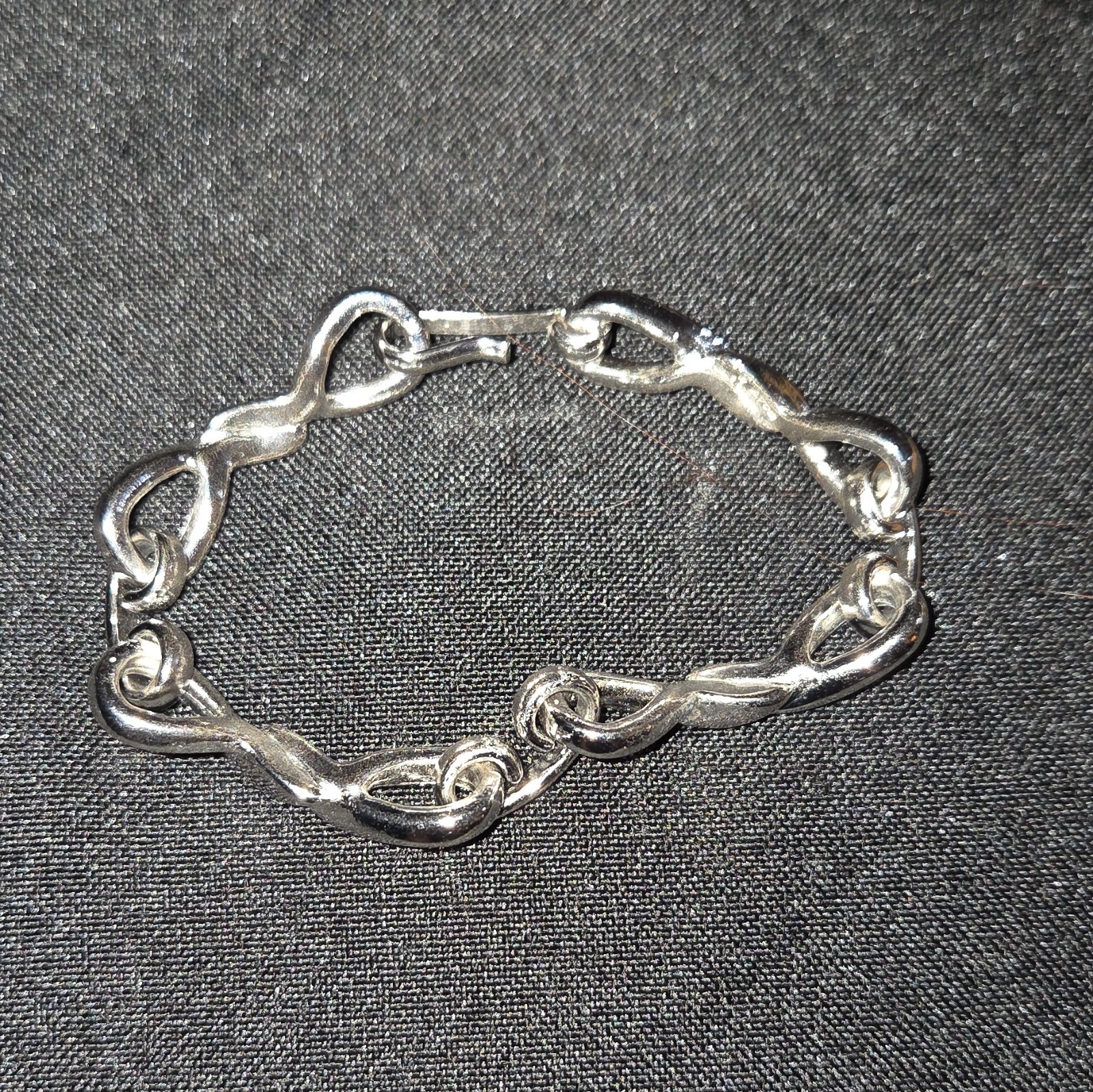 Avon Silver Tone Link Chain Bracelet Metal Lobster Clasp No Stone