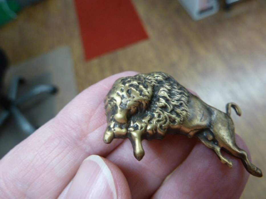 (b-buff-1) wild Buffalo bison I love buffaloes roam ranch pin pendant brooch