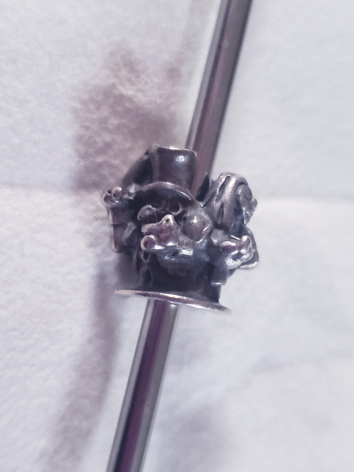 Gently Pre-own Trollbeads HTF World Tour United Kingdom Alice in Wonderland Bead