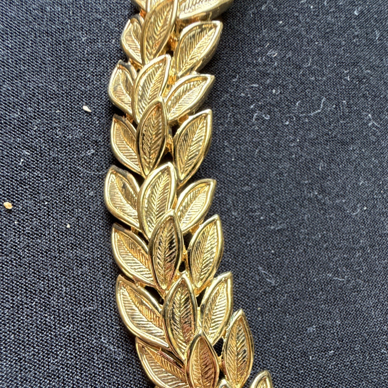 Vintage Trifari Signed Gold Tone Leaf Link Cable Chain Adjustable Necklace