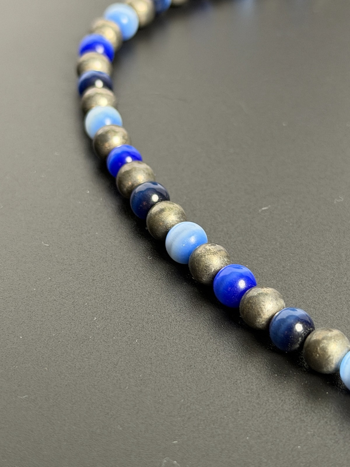 Blue Fiber Optic Cat’s Eye Glass & Pewter Tone Beaded Toggle Necklace 16”