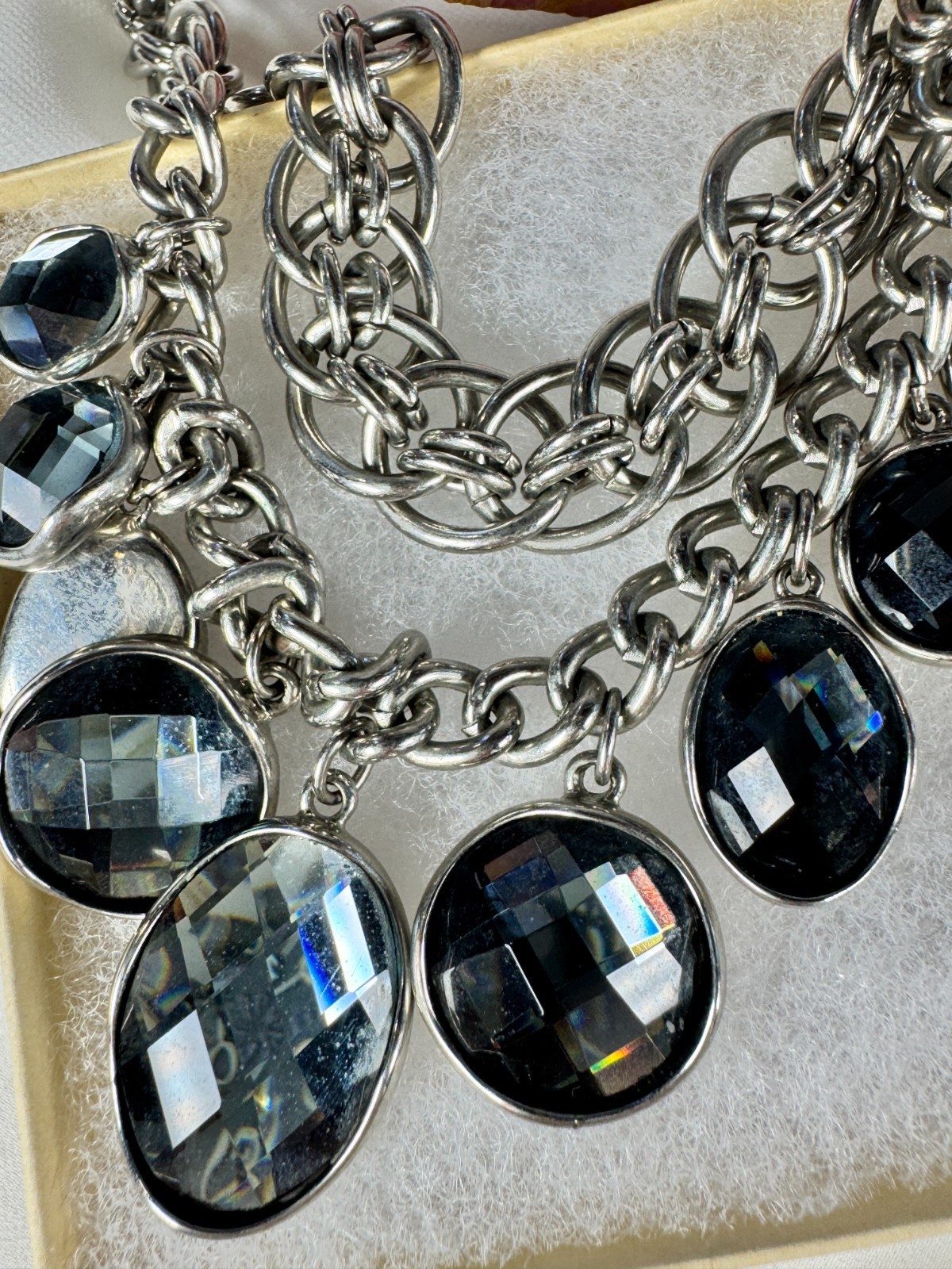 Chunky Silver Tone Chain Necklace Faceted Gray Glass Crystal Statement Bib Neckl