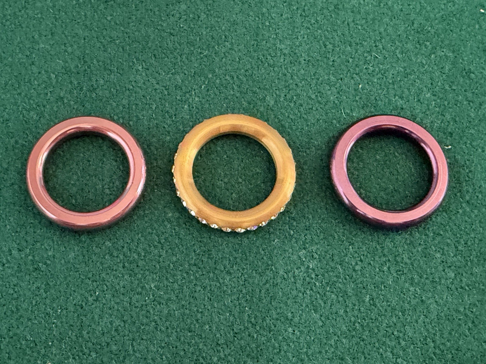 Swatch Bijoux Deluxe Trio Merry Red Ring Size US 5 (purple, gold, pink)