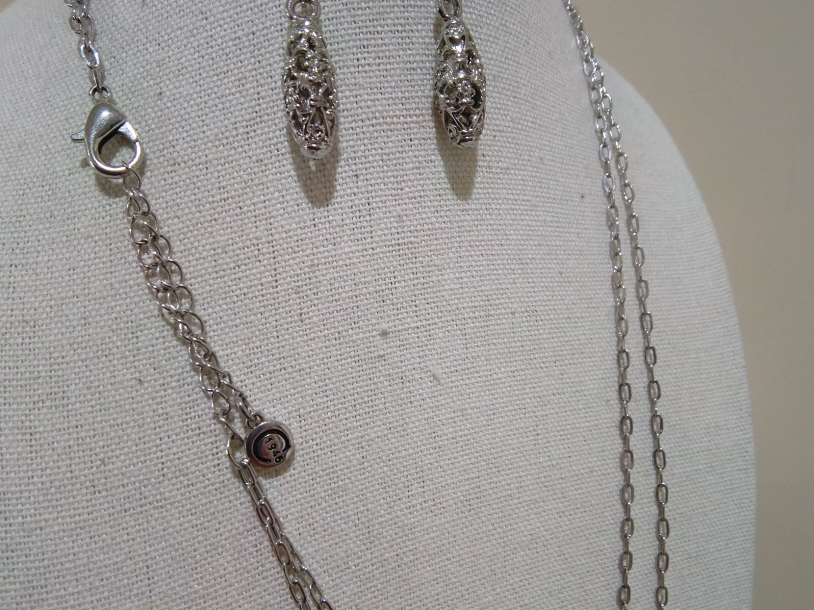 C 1946 Branded Lariat Style Silver Tone Filigree Beads Necklace & Earrings