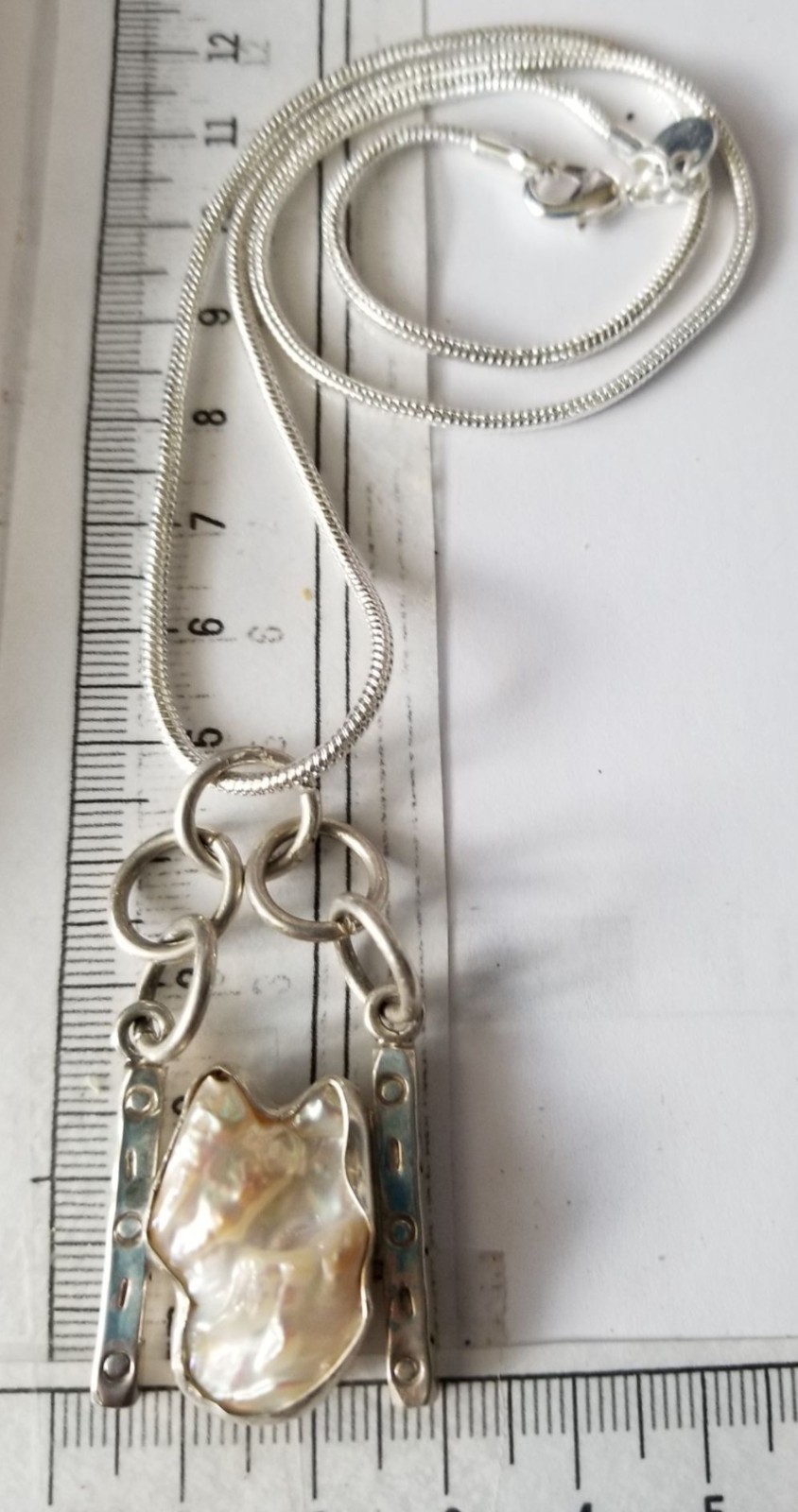 Necklace Baroque Pearls 2.5 cm x 1.5 cm 18″ Chain 13.1 gr Pendant 5 cm x 3 cm