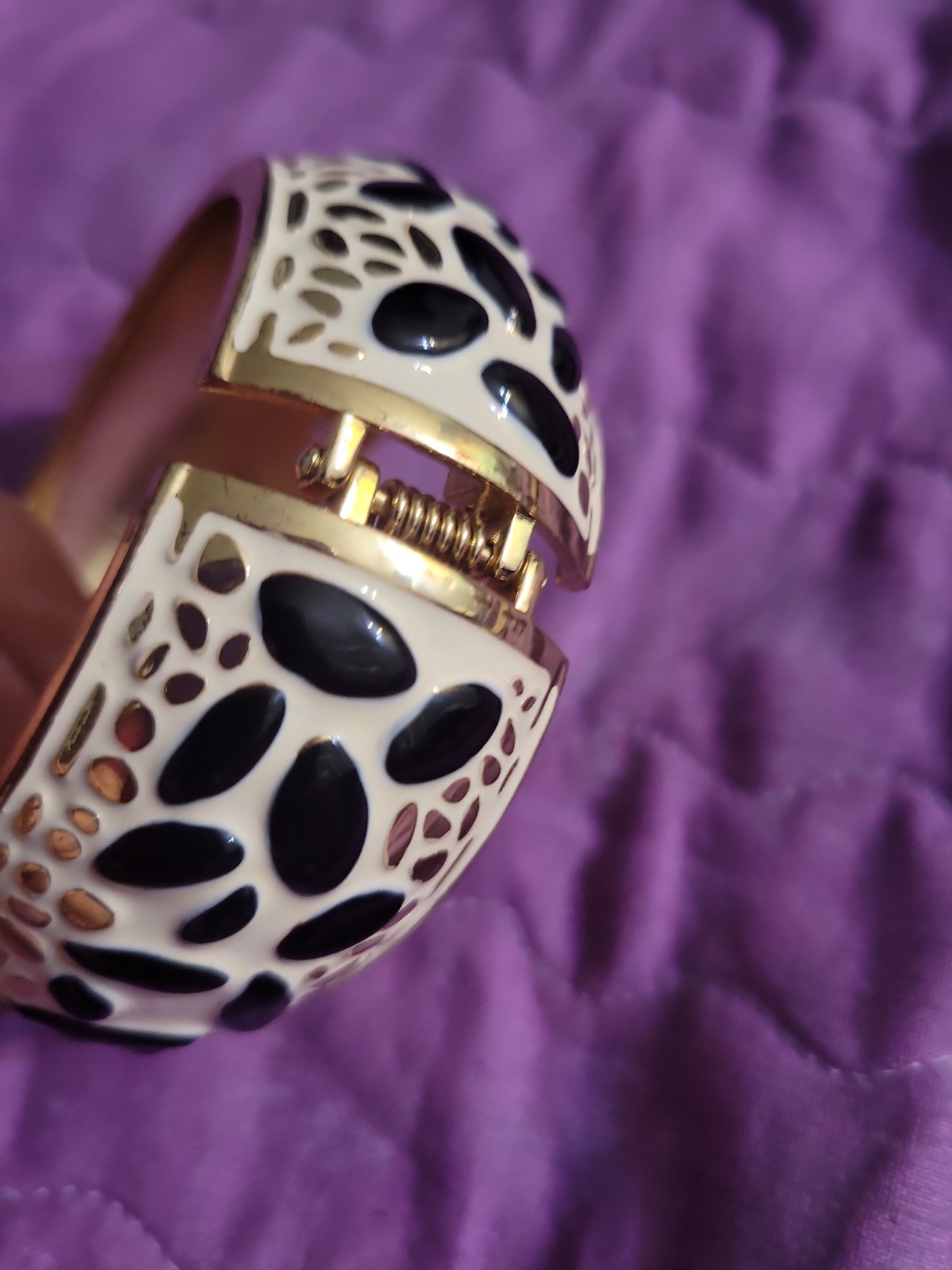 Metal Enamel Ceramic Looking Thick Bracelet Leopard Safari Type Hinged