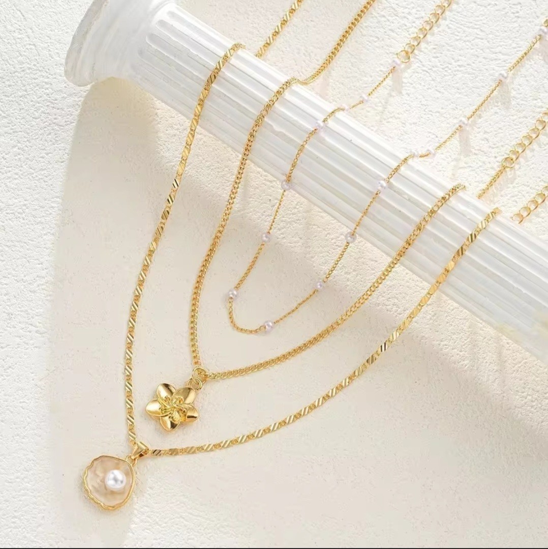 Women’s gold layered necklace flower pendant pearl chain fashion jewellery gift