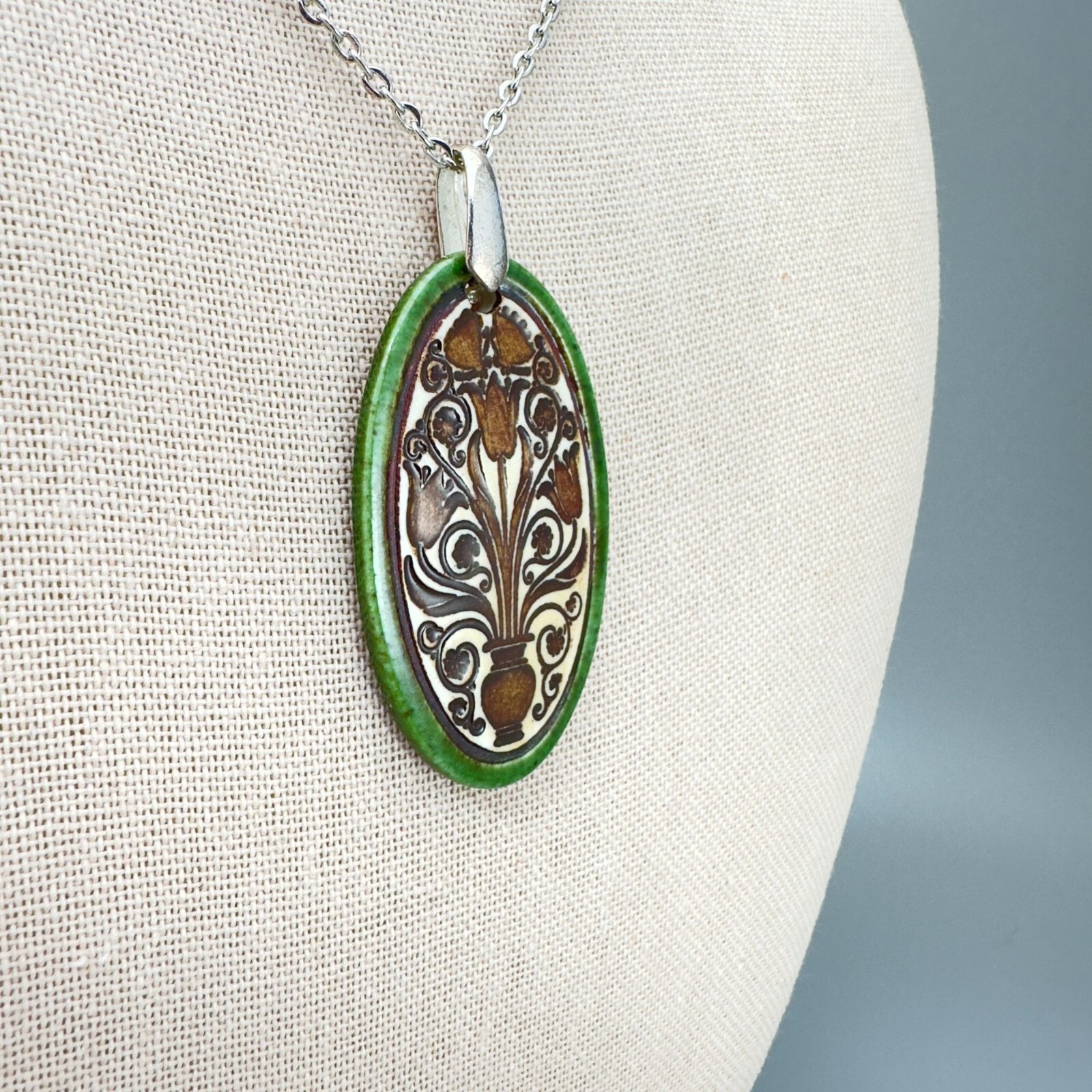 Handcrafted Oval Porcelain Tulip Vase Floral Pendant Necklace Silver Tone Chain