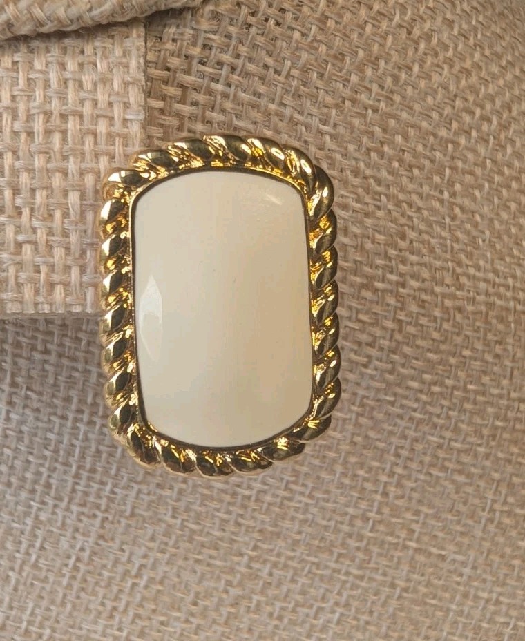 Monet Ivory Enamel Gold Tone Rope Border Rectangle Stud Earrings Vintage NOS