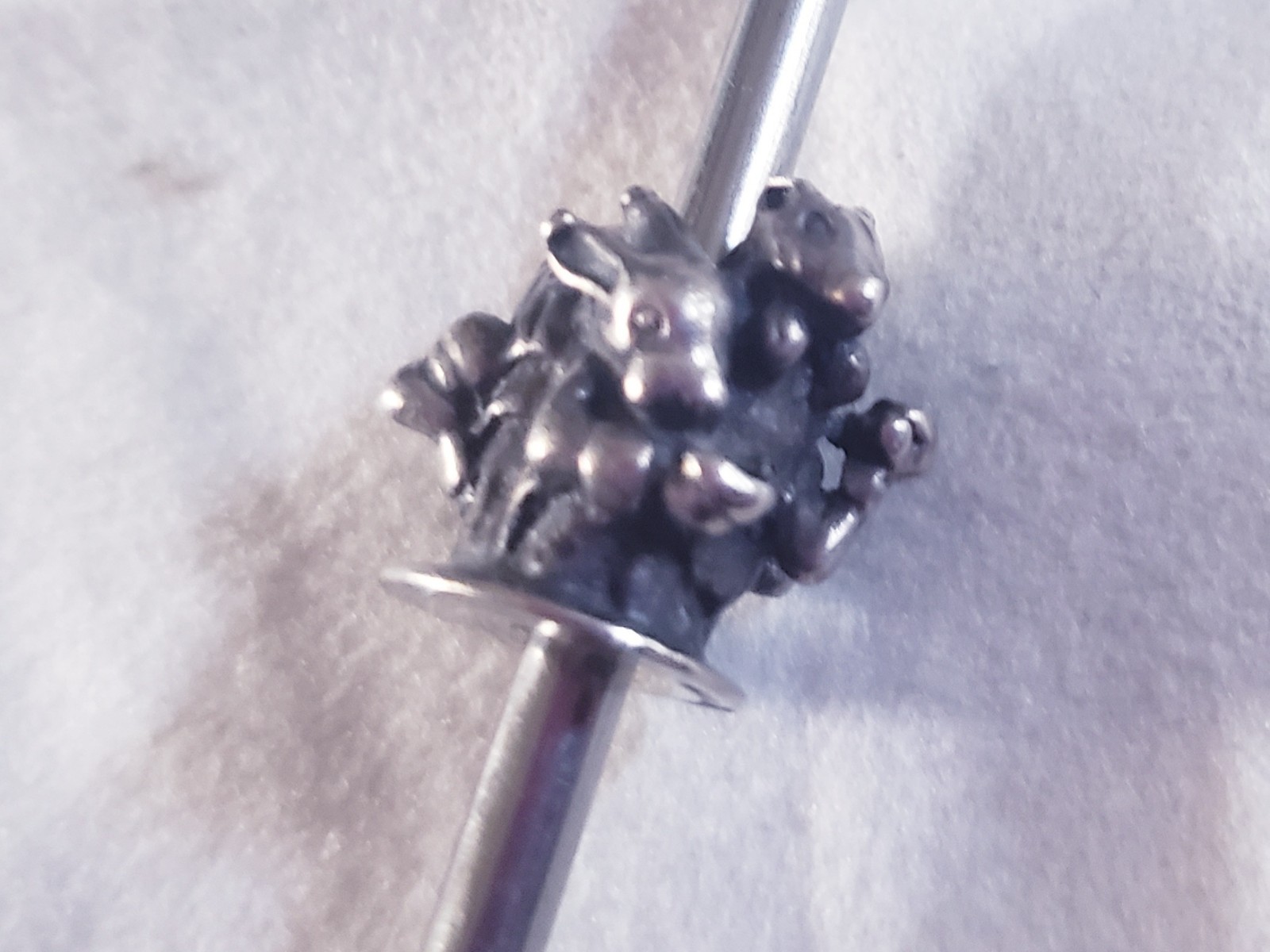 Gently Pre-own Trollbeads HTF World Tour United Kingdom Alice in Wonderland Bead