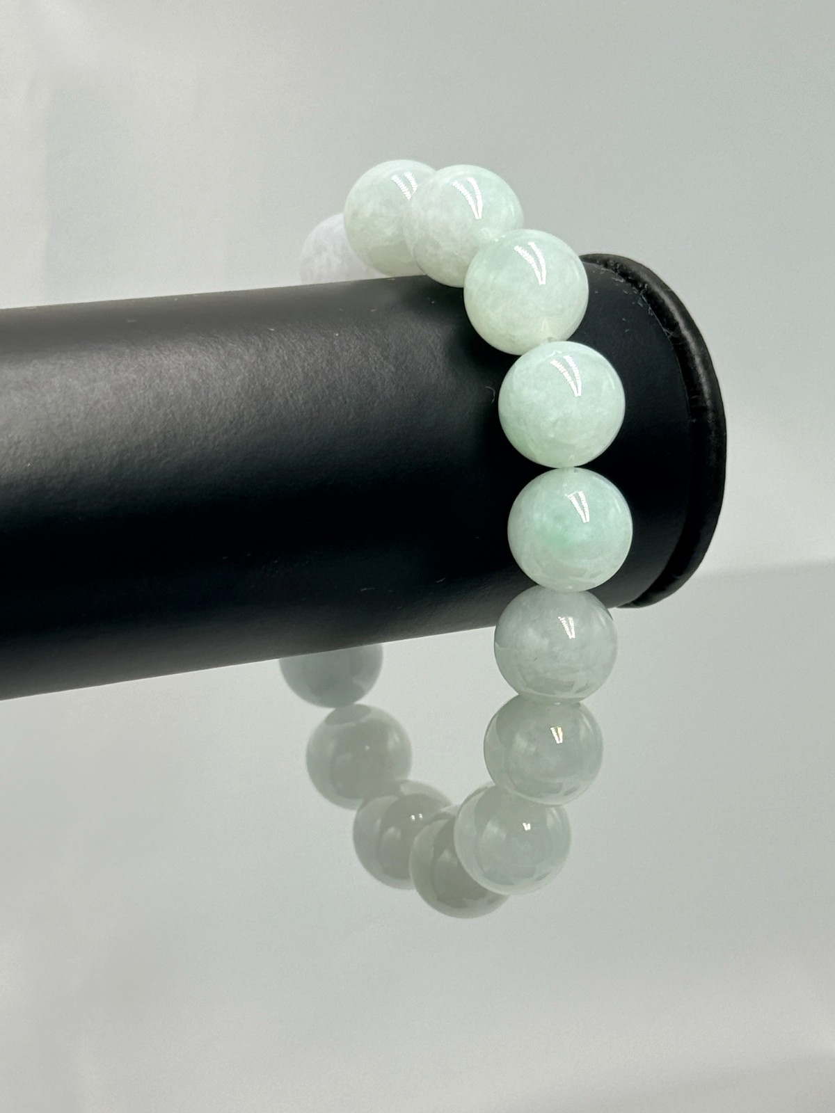 Certified Natural Grade A Jadeite Jade Beaded Bracelet Green 13.1 mm #000438