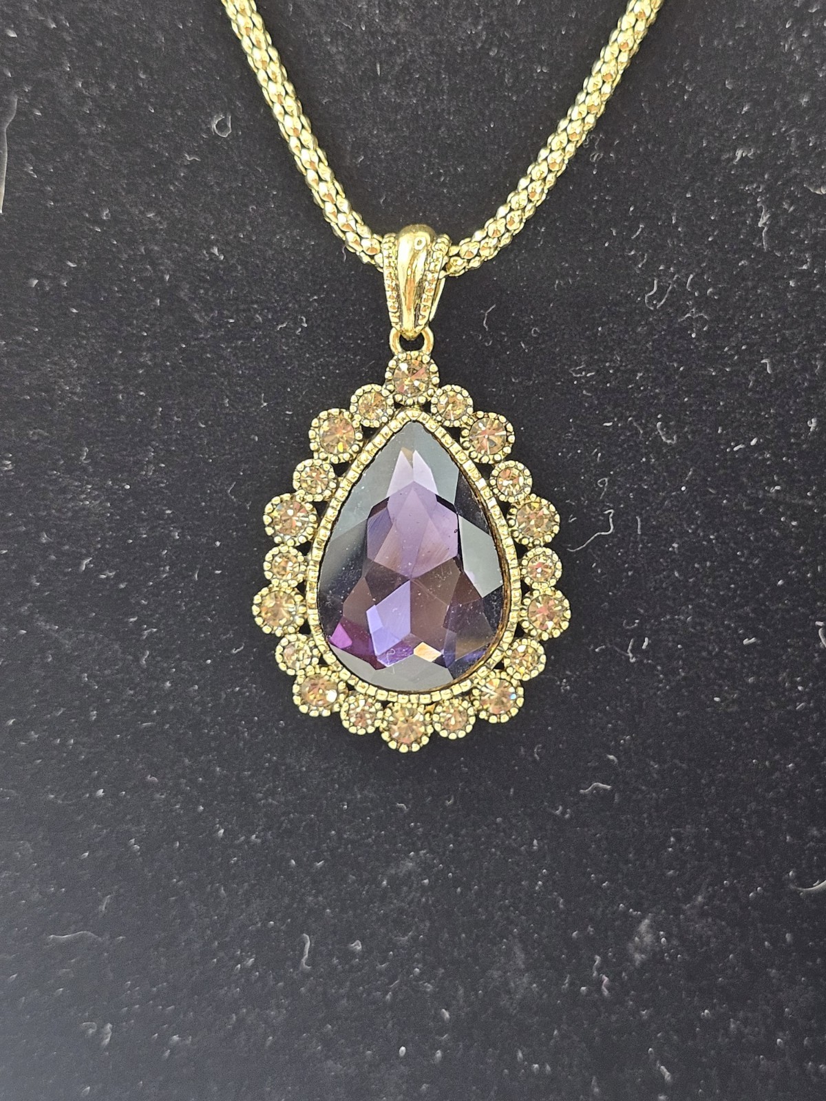 Purple & Clear Rhinestone Necklace & Earrings Gold Tone Teardrop Shape 27″