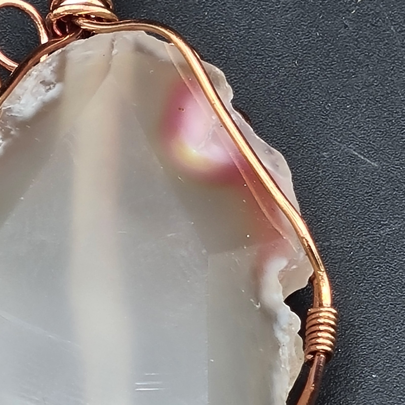 Artisan Pendant copper wire wrapped Agate or Chalcedony Freeform loops Boho H6cm