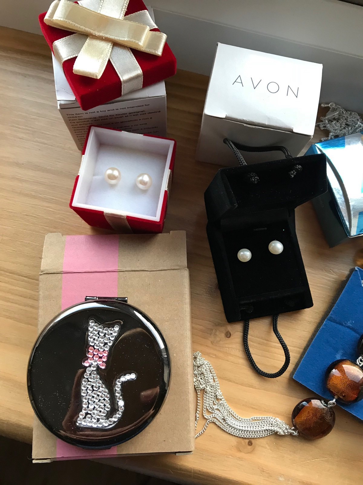 Selection AVON Costume Jewellery-Rings-Earrings-Charms-Necklace+Other BNIB