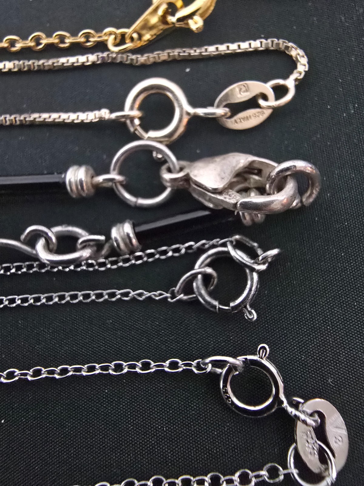 Lot of (14) Necklaces Mixed Metals/Materials (925,avon,monet)