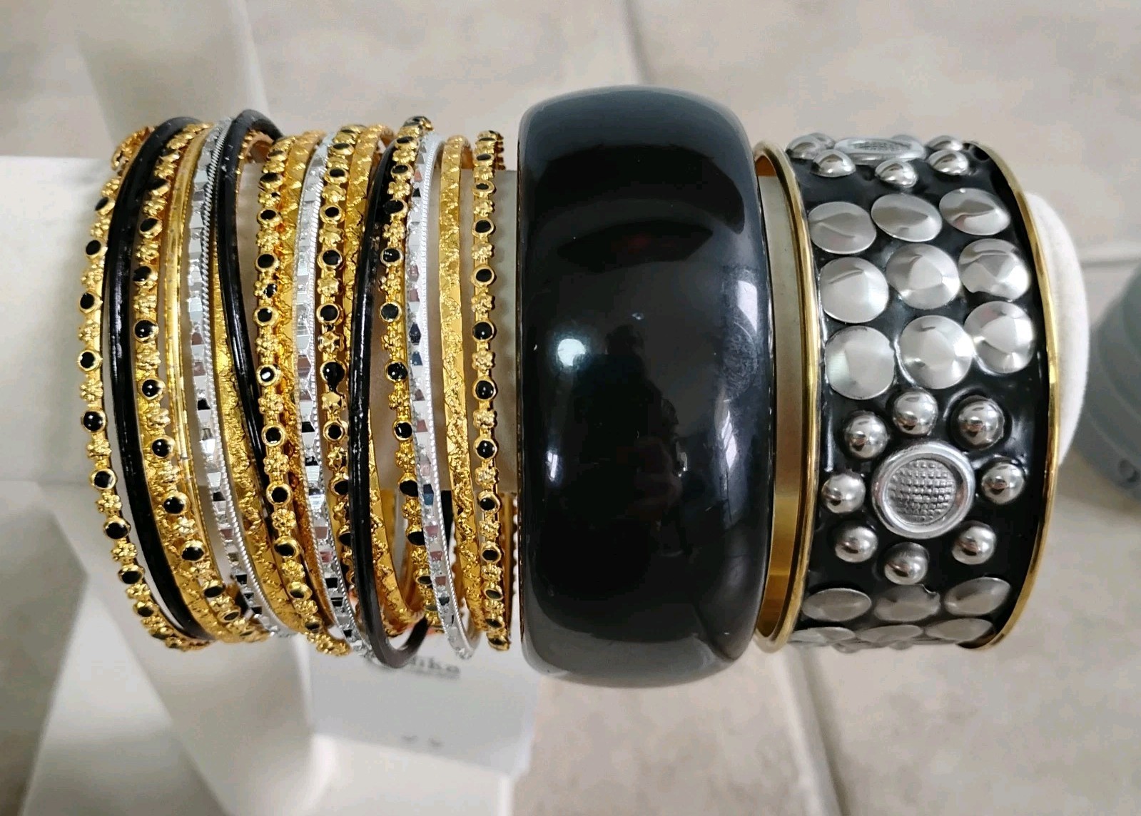 Bangle Bracelet Lot Metal Plastic Resin Studs Silvertone Goldtone