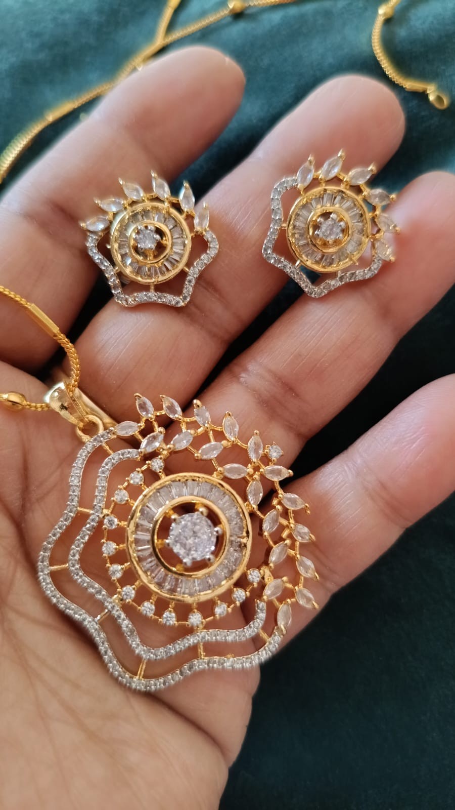 Exclusive High-Quality Chain Set with Pendant & Earrings | E – Handmade in India