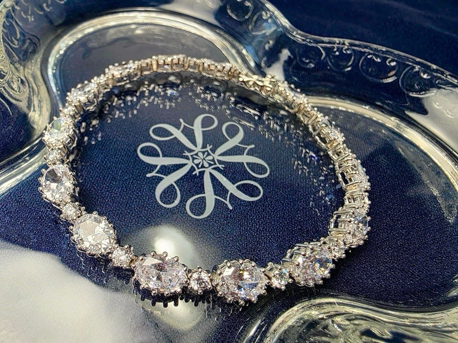 Stauer DiamondAura Riviere Bracelet Sterling Silver Marked 925 Length7.5