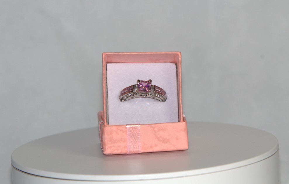 New Pink Princess Cut Crystal Ring Size 7 Fashion Costume Jewelry W/ Gift Box