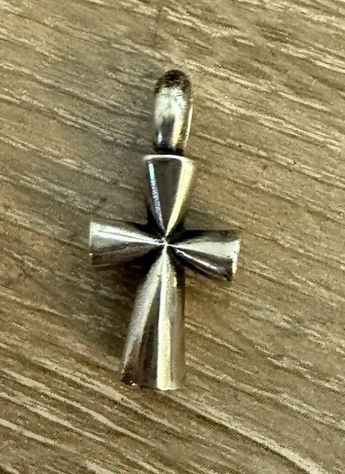 James Avery retired heavy/large St Teresa Sterling Silver Cross Pendant, Signed