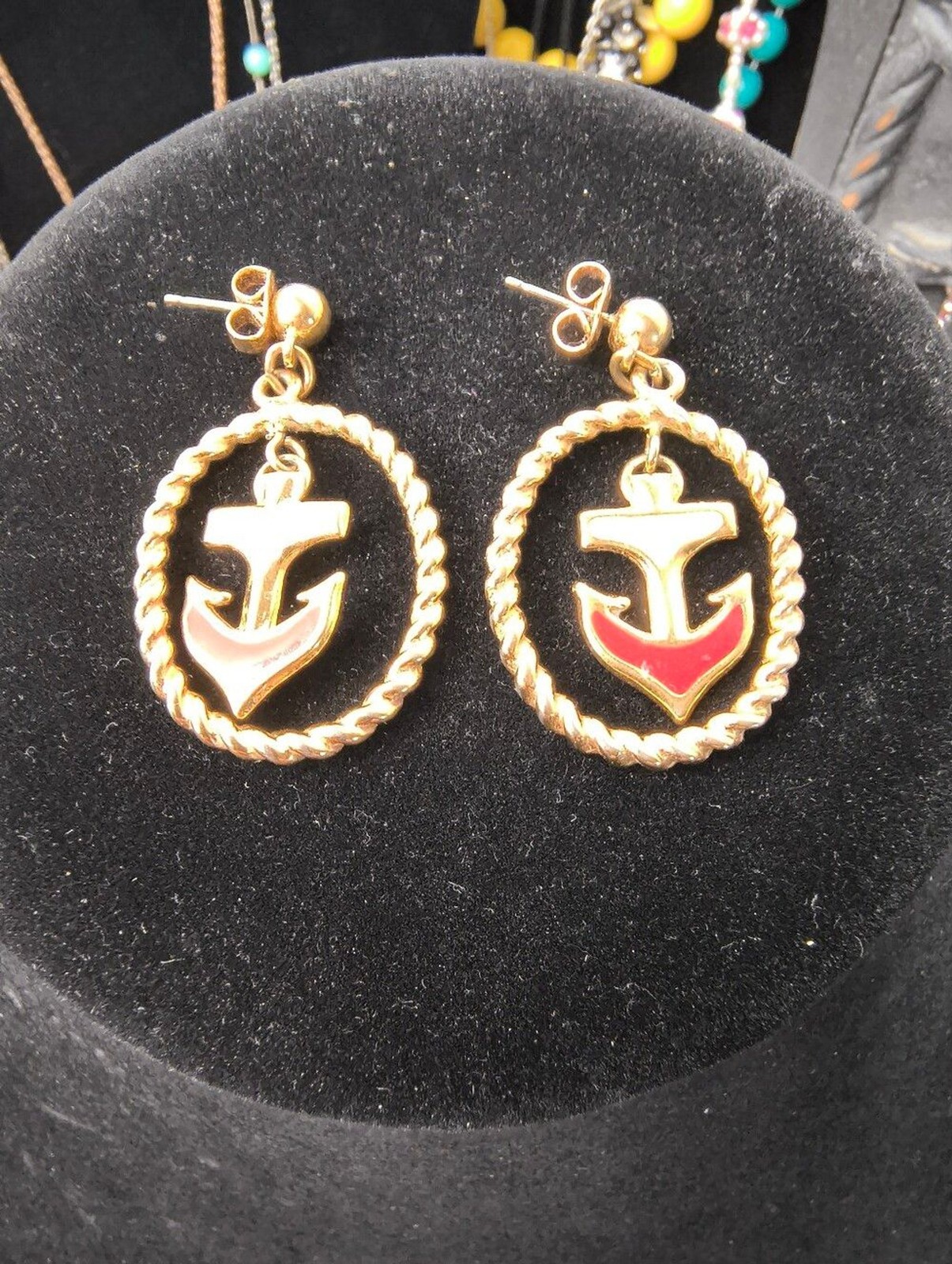 Vintage Avon Nautical Anchor Drop Earrings Gold Tone Red White Enamel Rope Hoop