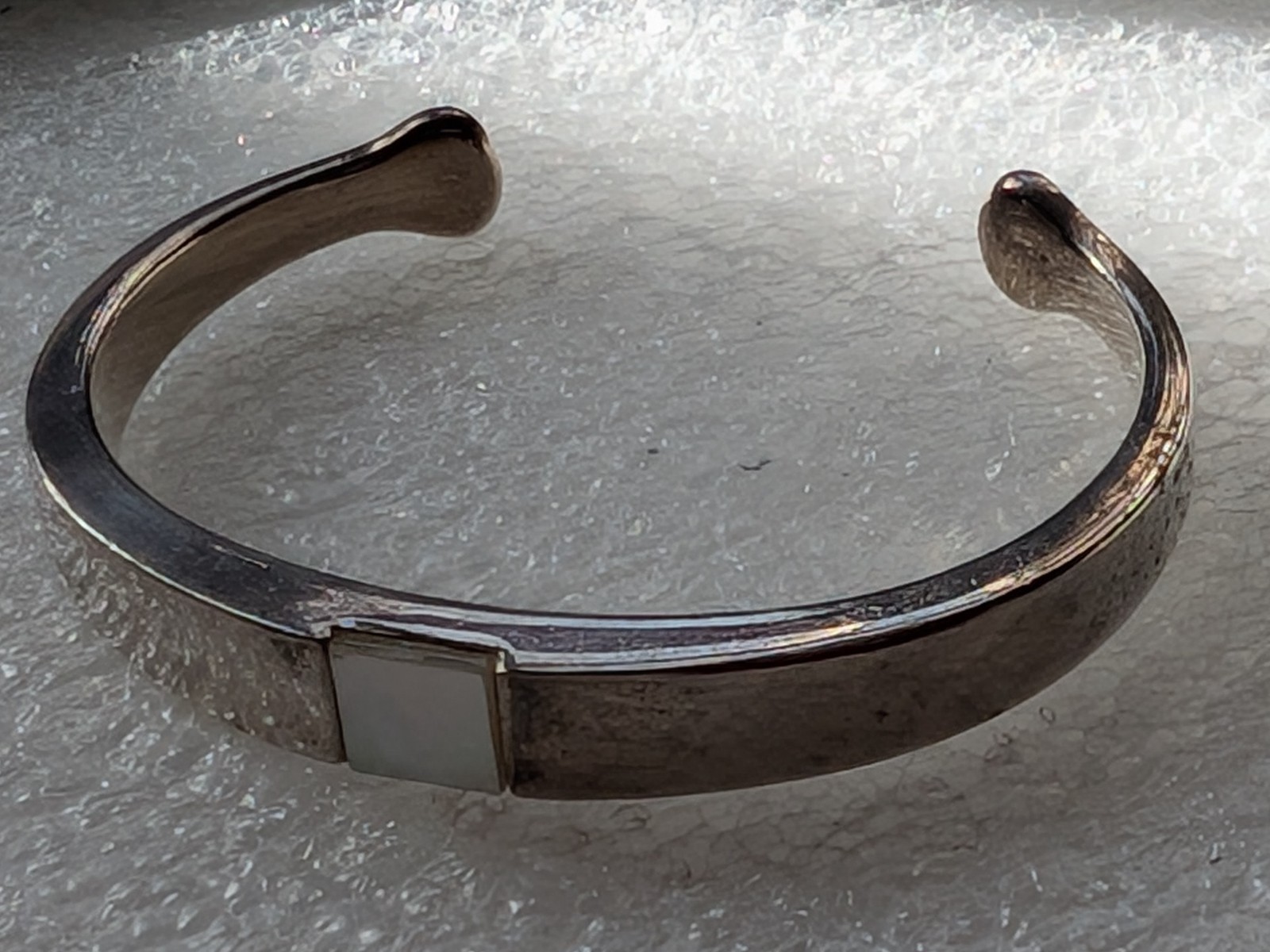 Vintage Silver Tone Solid Open SLIM Cuff Bracelet MOP centre 30g Dia 60x 45mm
