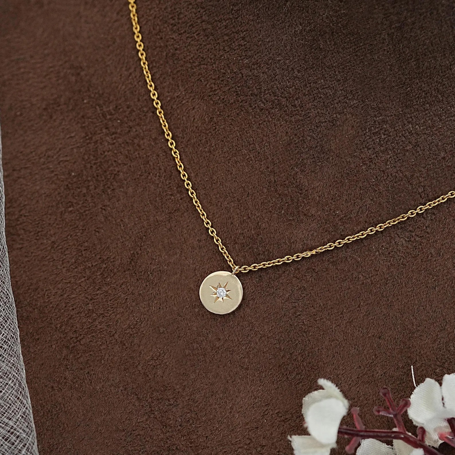 1.00 Ct Star Burst Round EF VS Lab Grown Diamond Necklace in 14K Yellow Gold