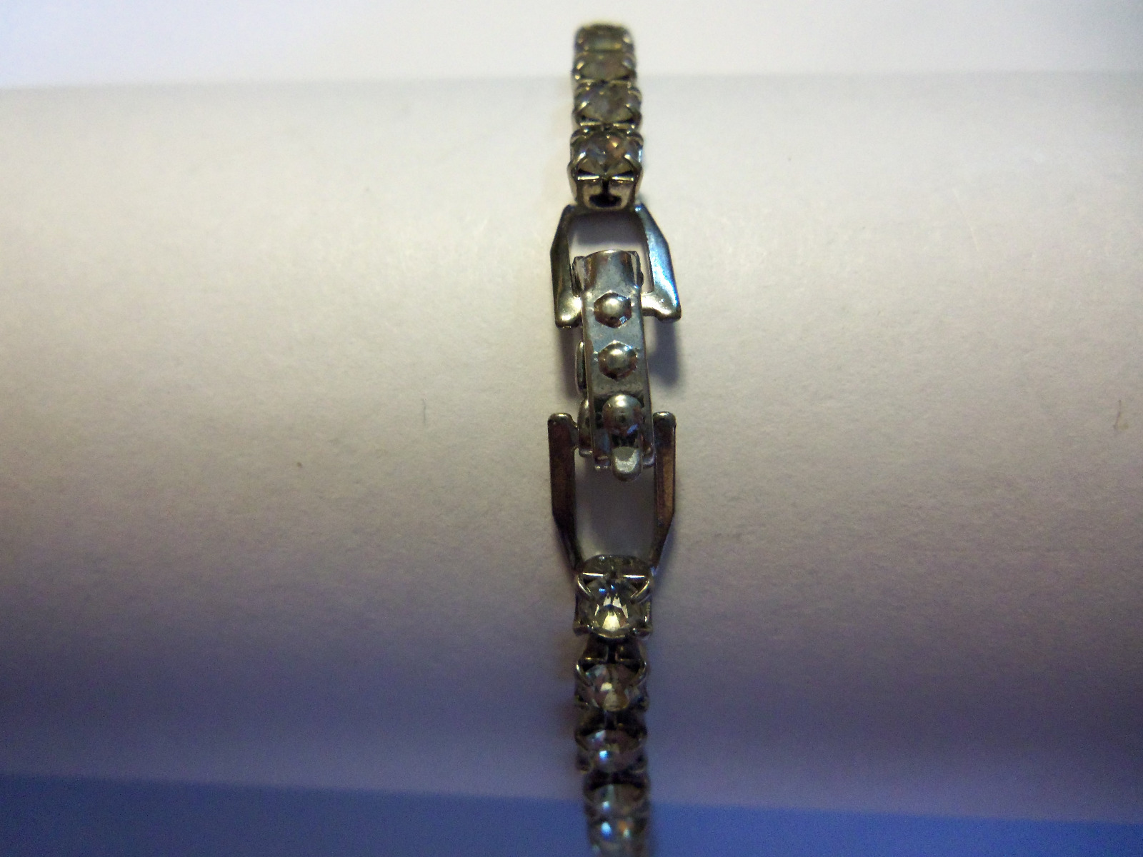 Silver Tone Clear White Gem Tennis Bracelet 6 3/4″ Studded CZ Sparkle