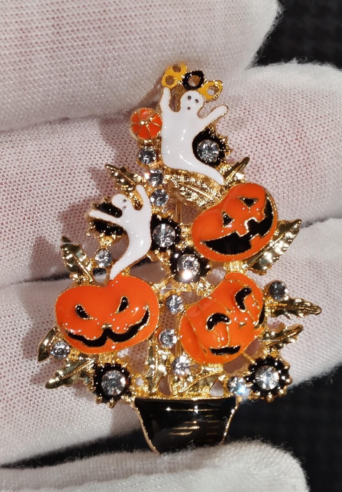 Pumpkins and Ghosts Halloween Fall Tree Rhinestone Pin Pendant Gold Bag