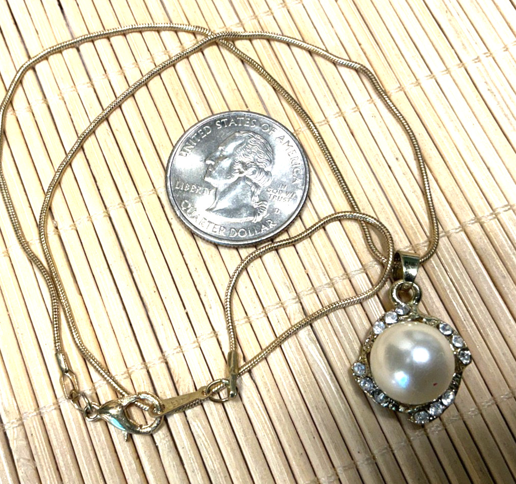 Fashion Necklace Crystal Rhinestone Gold Tone White Faux Pearl Pendant Lot 103D