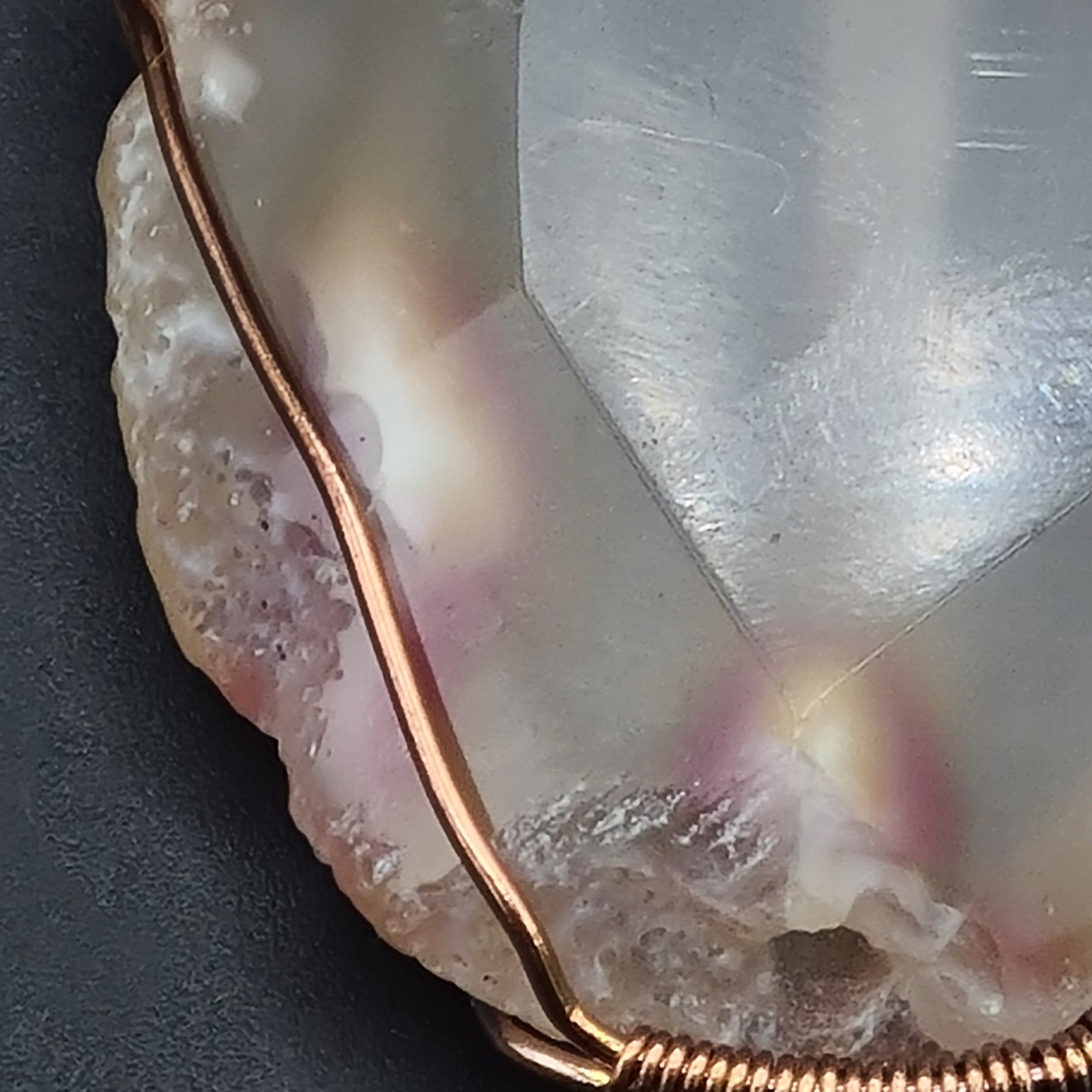Artisan Pendant copper wire wrapped Agate or Chalcedony Freeform loops Boho H6cm