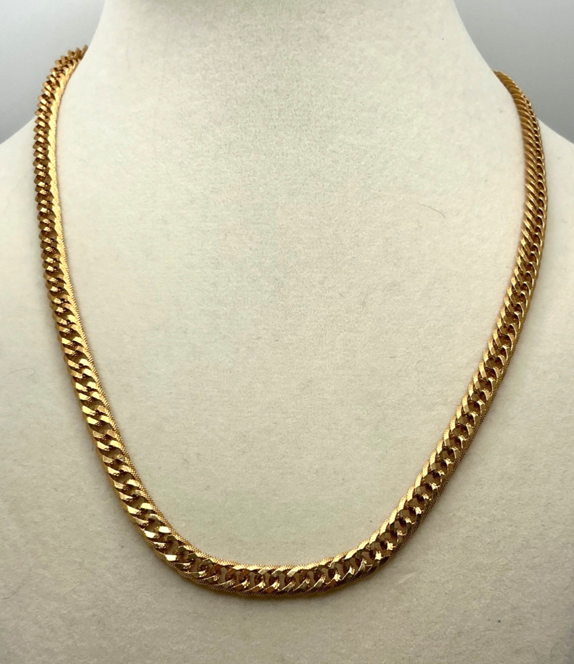 18″ Gold Tone Cable Chain Necklace 5.5mm 15.7g NICE!