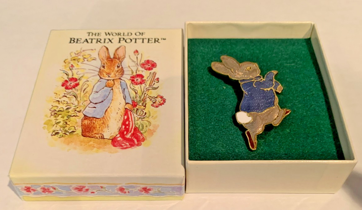 Beatrix Potter Peter Rabbit Enameled 22k Gold Plated Brooch by Fish Crown 1992