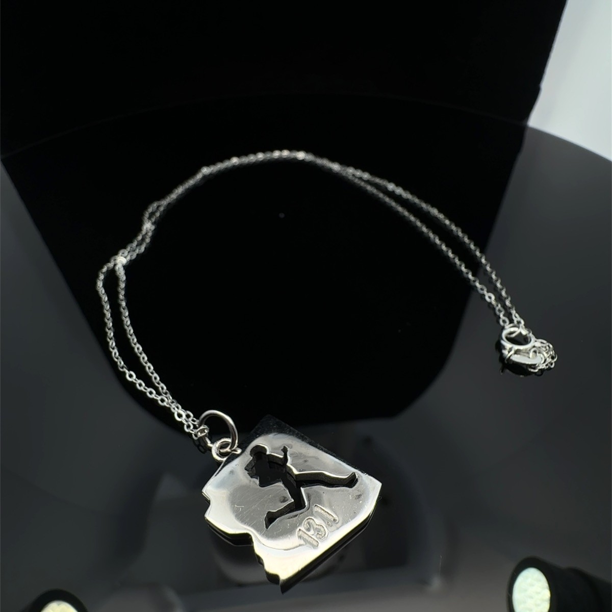 18″ Sterling Silver 925 Chain W/13.1 AZ State Running Pendant (WCP031634)
