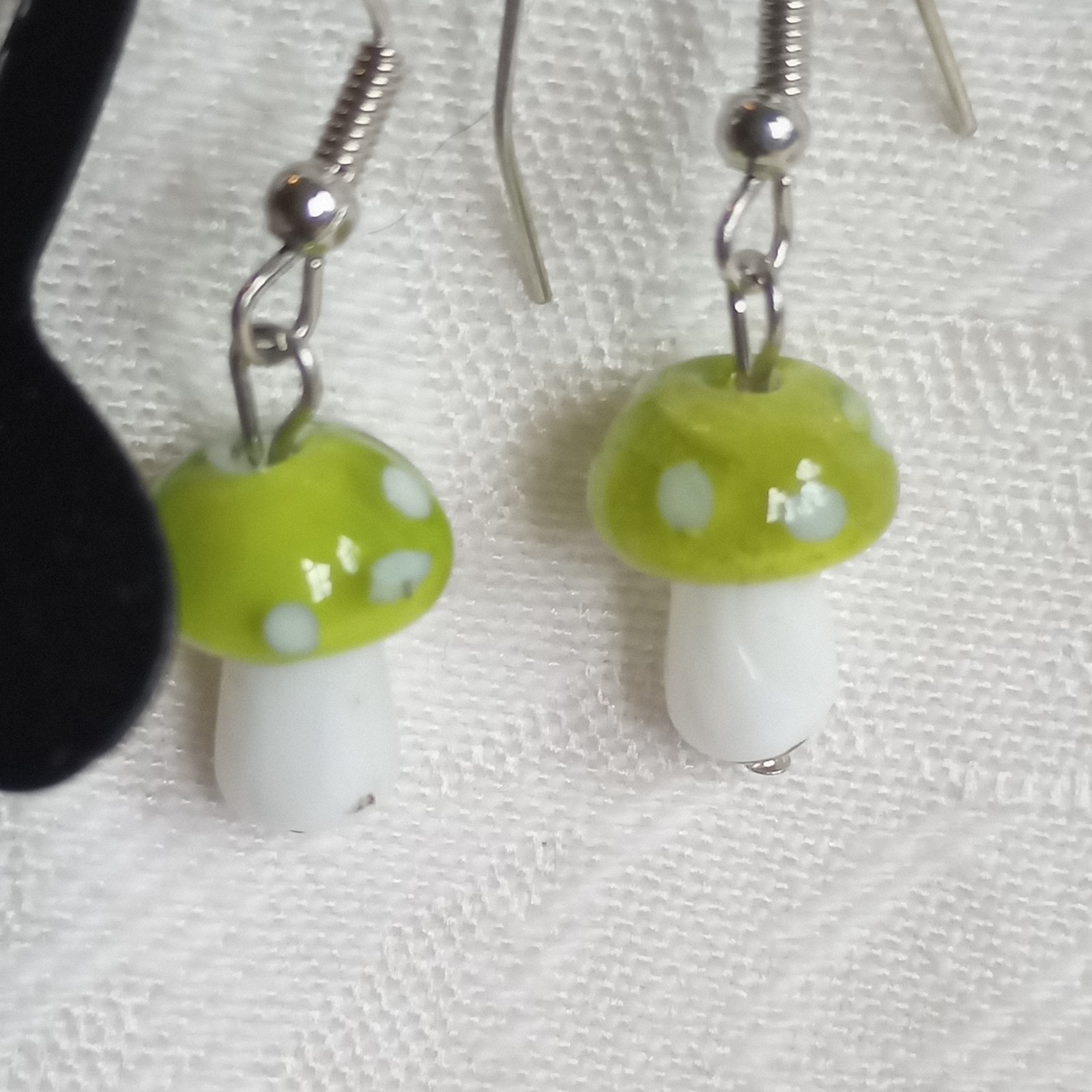 lot of 3 Mushroom Green Black Goldtone flower power pierced dangle earrings