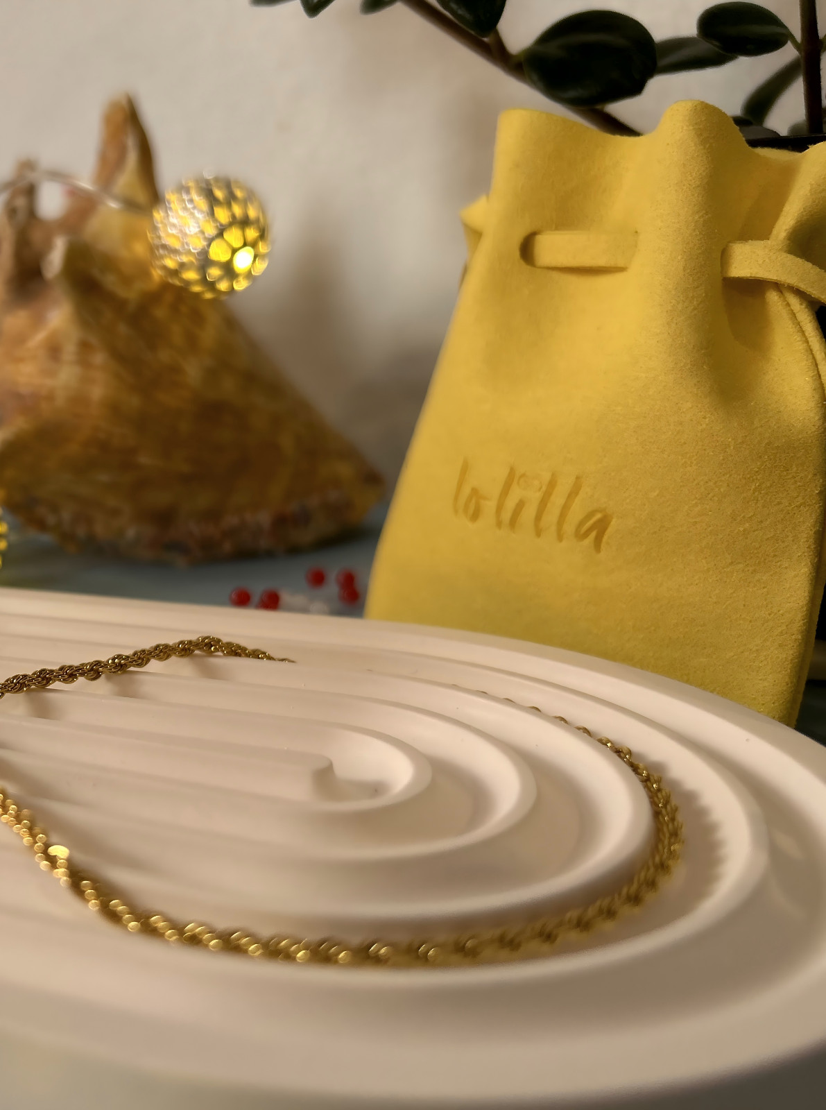 22K Gold Plated Twist Chain Necklace 2mm 17.2″ – Luxury pouch gifts