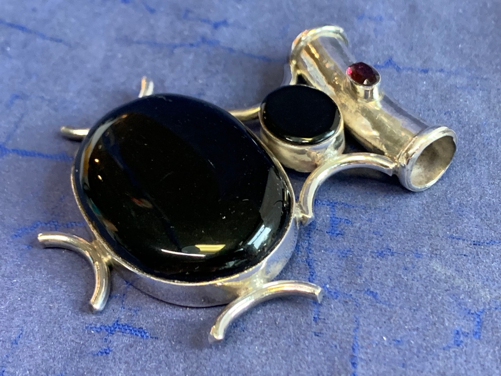 Sterling Silver Pendant 30g Fine Jewelry Black Onyx & Cranberry Color *READ*