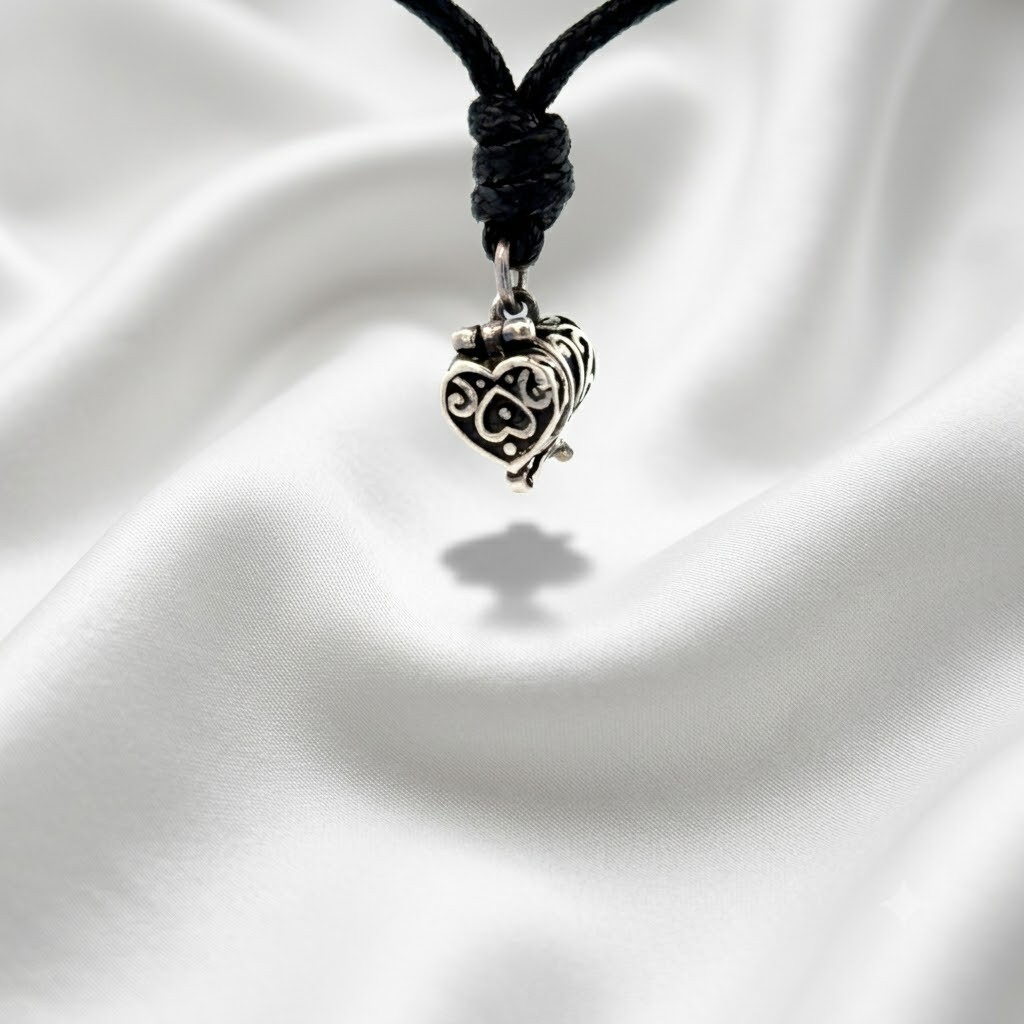 92.5 Sterling Silver Locket Pendant Handcrafted Ornate Heart Oval Triangle