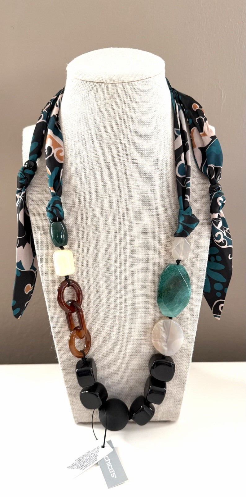 Chicos NWT Scarf Necklace, Stone, Glass & Lucite with Matching Earrings