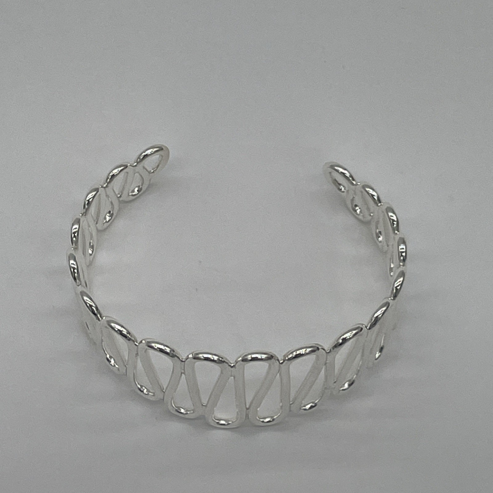 NWT Best Brand Lead Free Zig-Zag Metal Silver Tone Cuff Bracelet New In Bag