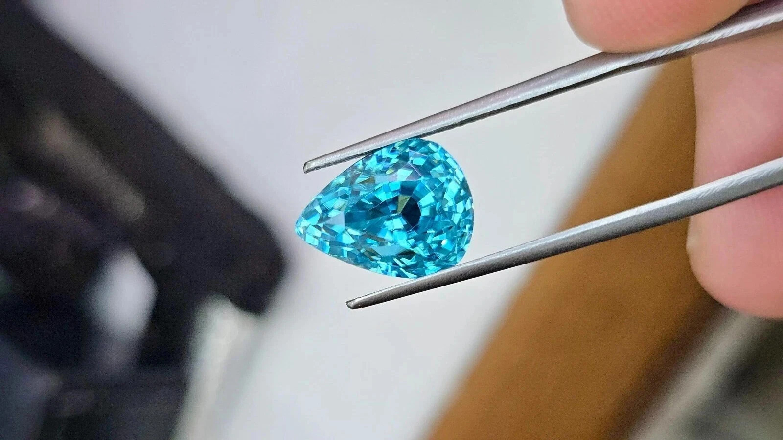 10.10 Ct Certified Natural Paraiba Tourmaline Neon Blue Pear Loose Gemstone