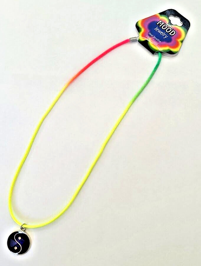 NEW Rainbow Ying Yang Mood Necklace Color Change Pendant Liquid Crystal Thermo