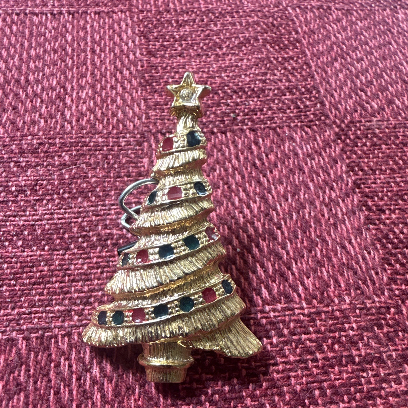 Vtg Christmas lot of 4 brooch pin gold tone enamelled metal multicolor green