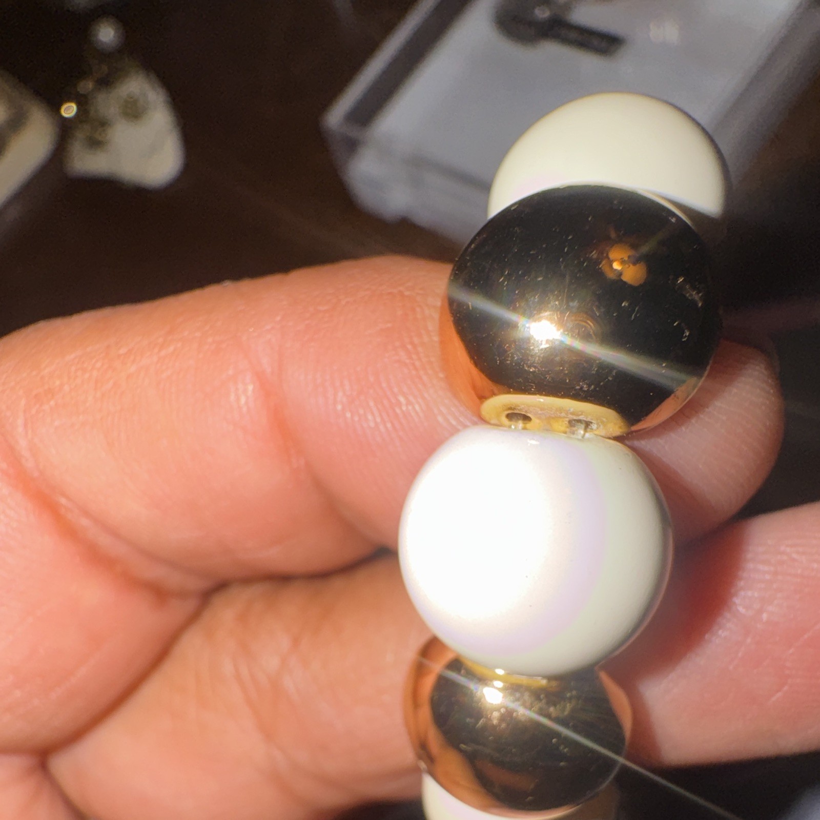 Gold White Round Bead Stretch Bracelet No Clasp Metal Plastic Ball Bead Chain