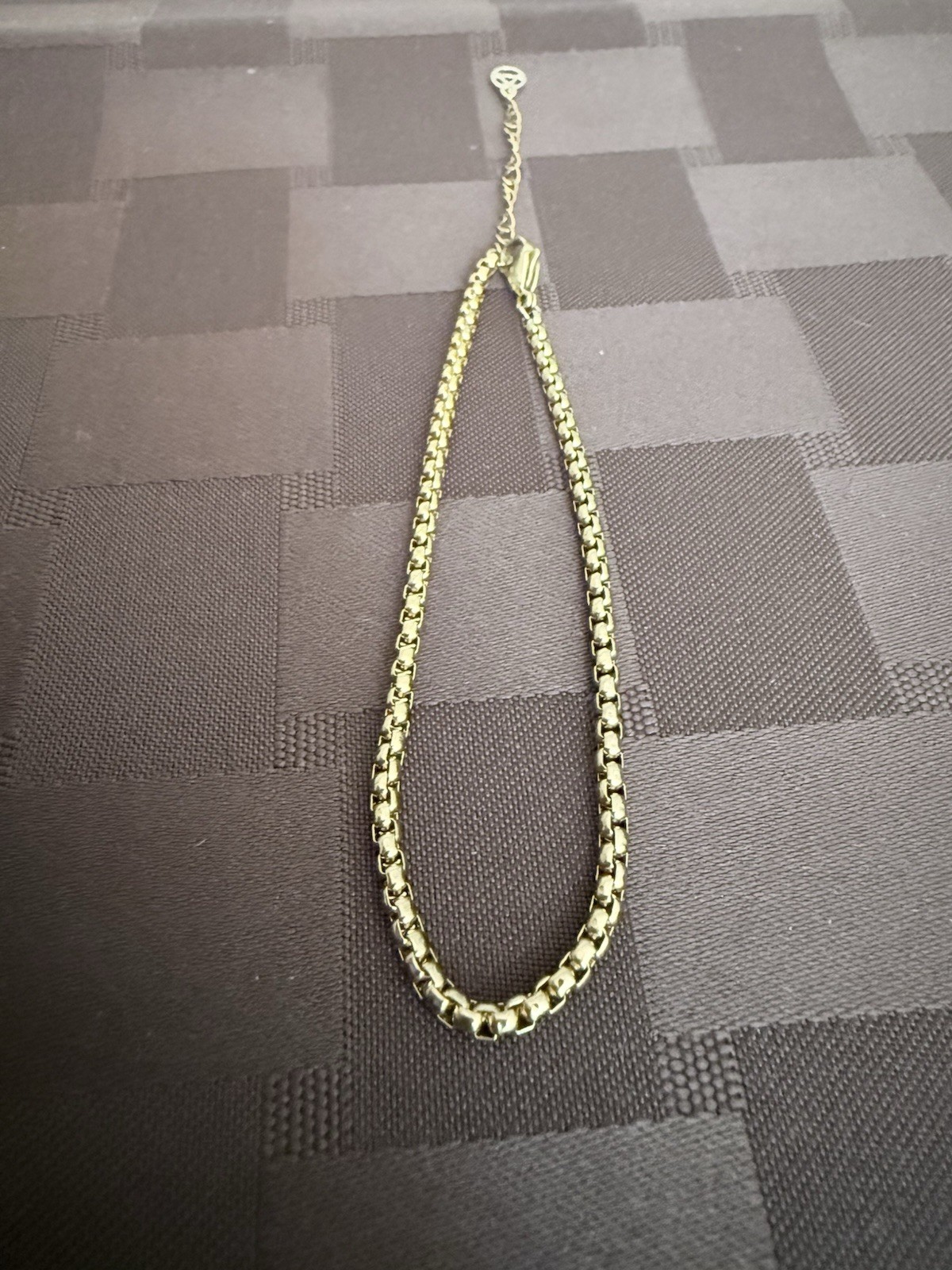 Beautifully Crafted Gold Tone Round Box Chain Extender Bracelet