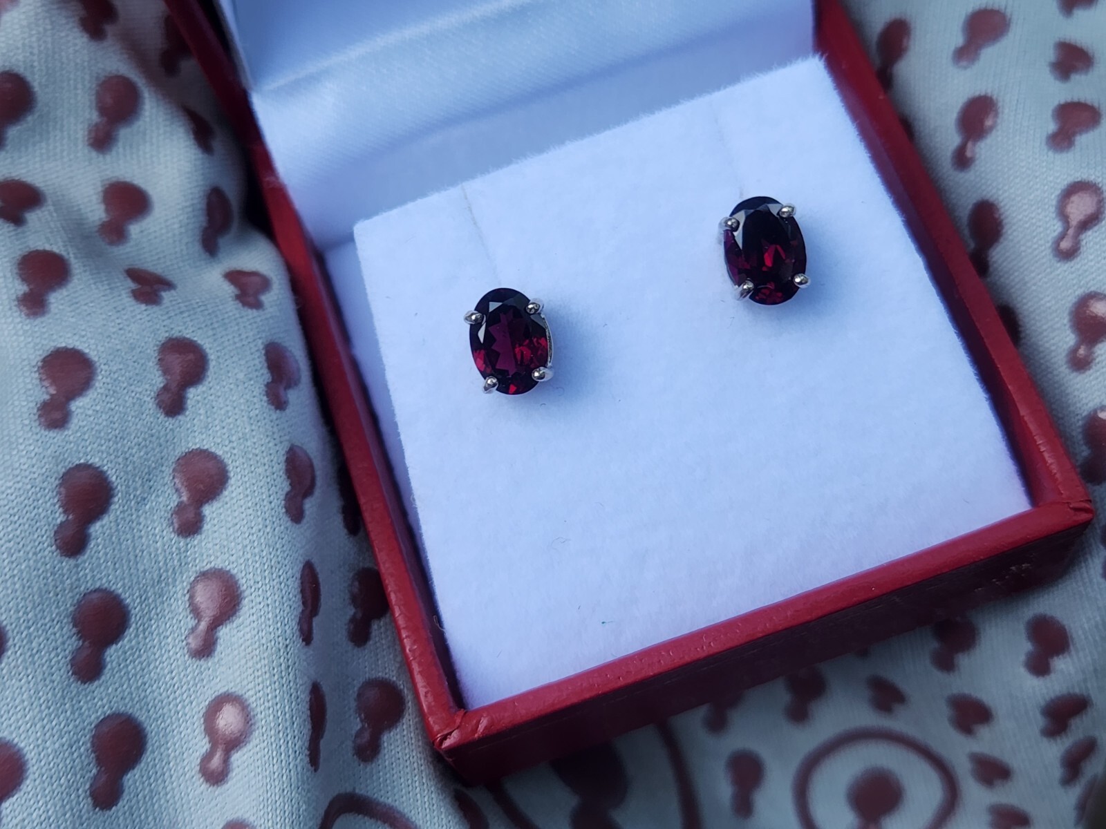 2.07 CT. RHODOLITE GARNET STUD EARRINGS LOUPE CLEAN S/S MADE IN USA