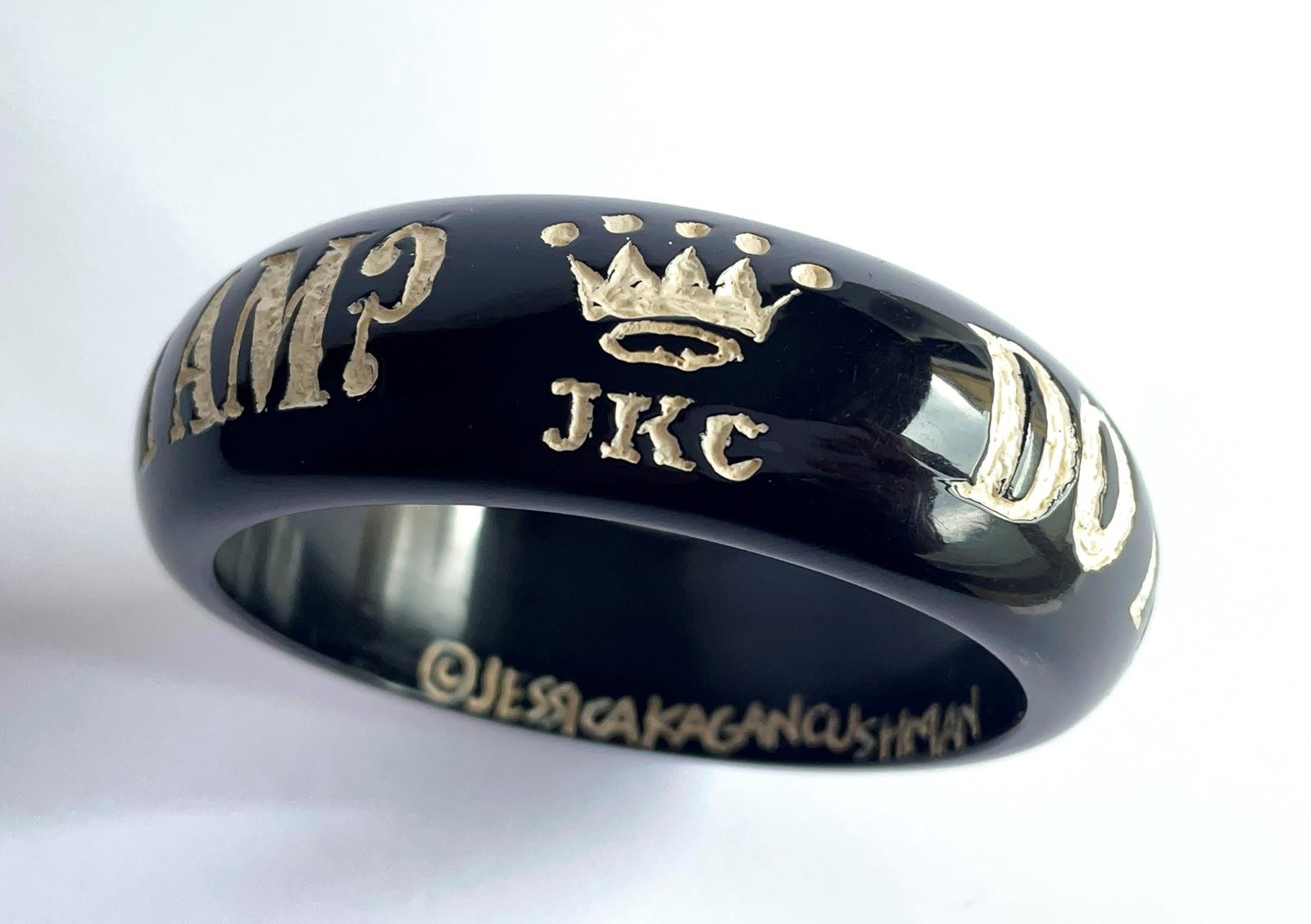 JESSICA KAGAN CUSHMAN RESIN BANGLE BRACELET DO YOU HAVE ANY IDEA WHO I AM? JKC