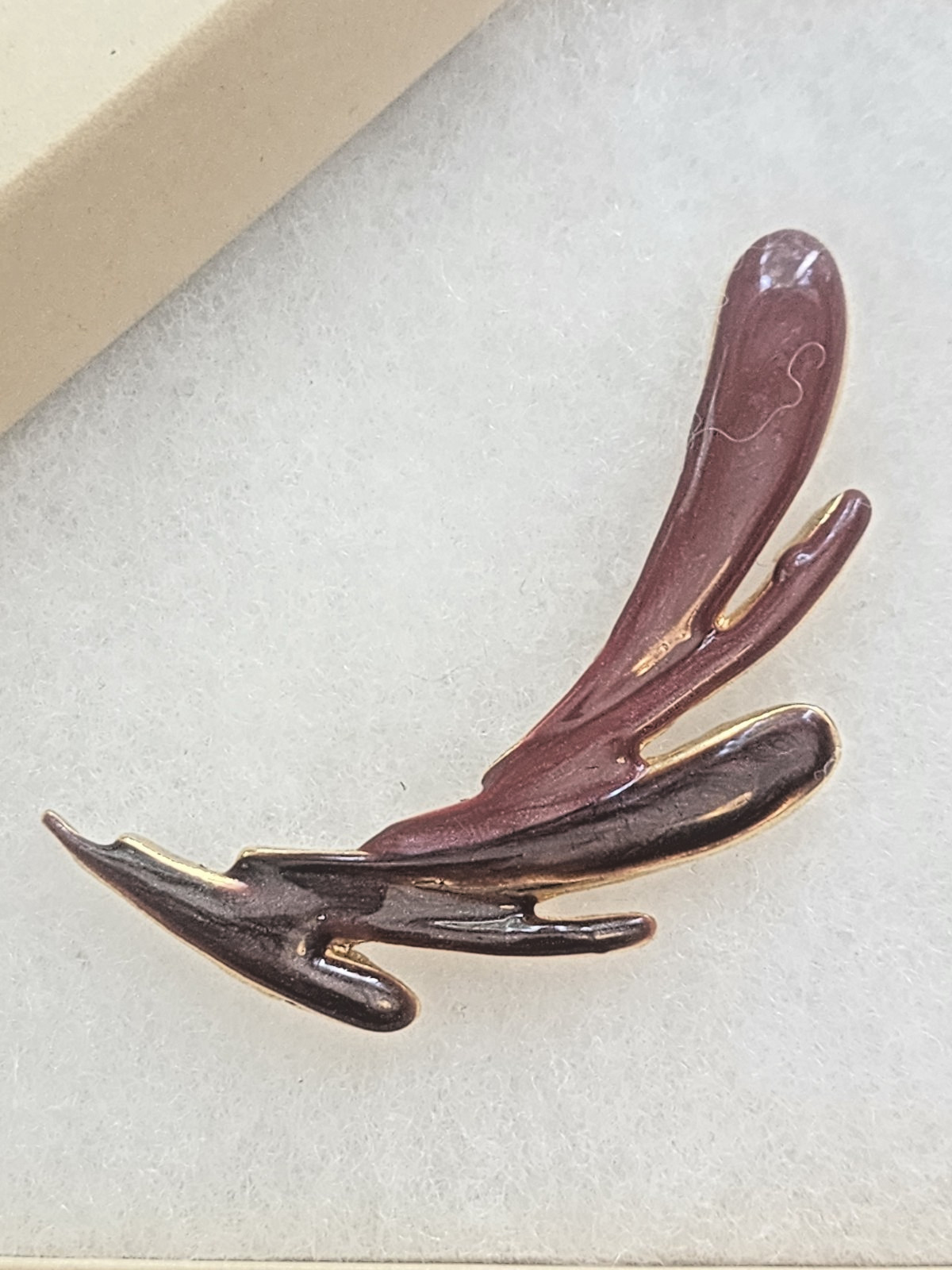 Vintage Gold Tone Brooch featuring a Rust Brown/Burgundy Enamel Leaf Design