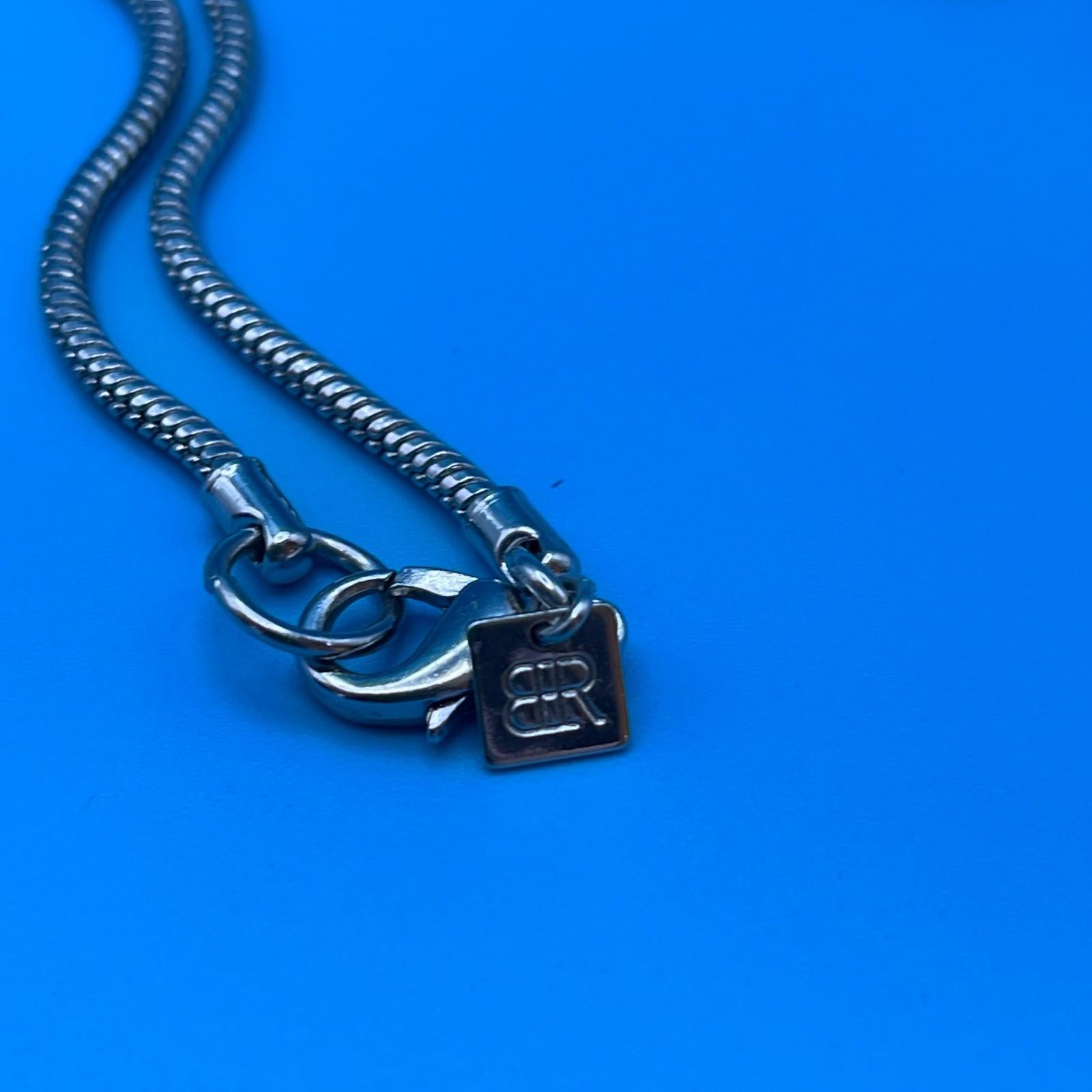 Banana Republic Lariat Necklace Women Silver Tone Knot Pave Ball Snake Chain